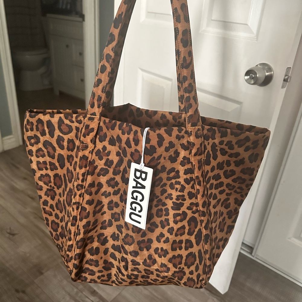 BAGGU cloud bag